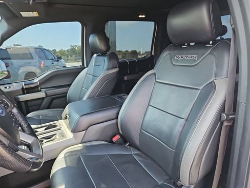 Used 2017 Ford F150 Raptor w/ Equipment Group 802A Luxury AWD/4WD image 12
