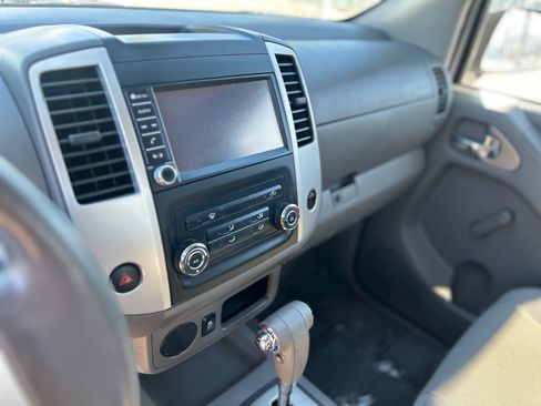 Used 2019 Nissan Frontier S RWD image 18