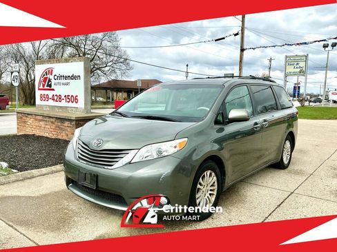 Used 2011 Toyota Sienna XLE w/ Premium Pkg image 1