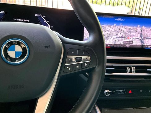 Used 2023 BMW i4 eDrive40 RWD image 22