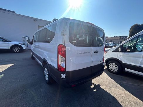 Used 2023 Ford Transit 350 XLT image 5