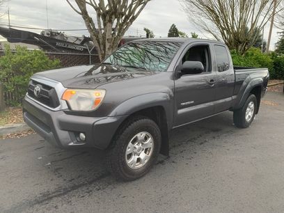 Used 2013 Toyota Tacoma 4x4 Access Cab V6 w/ SR5 Pkg