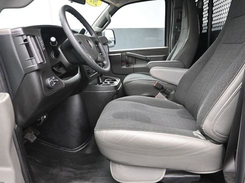 Used 2024 GMC Savana 2500 w/ Driver Convenience Package RWD image 12
