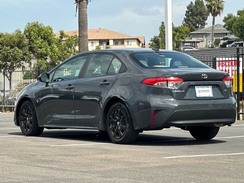 Used 2024 Toyota Corolla LE FWD image 3