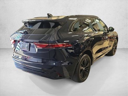 Certified 2025 Jaguar F-PACE R-Dynamic S image 5