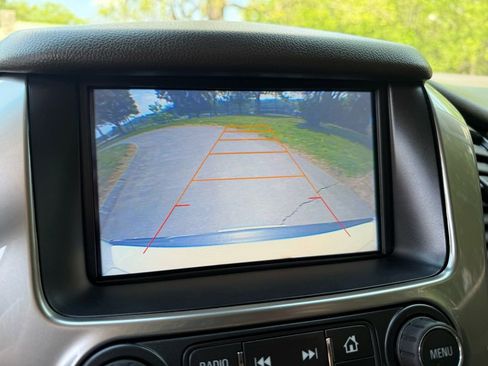 Used 2016 Chevrolet Suburban LTZ AWD/4WD image 25