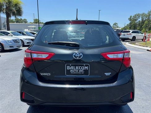 Used 2018 Toyota Yaris L FWD image 7