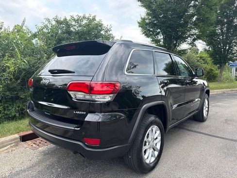 Used 2021 Jeep Grand Cherokee Laredo AWD/4WD image 7