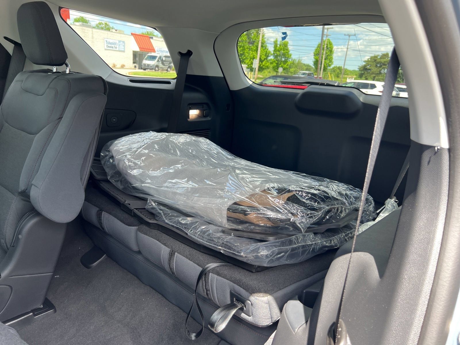 New 2026 Ford Explorer Active AWD/4WD image 8