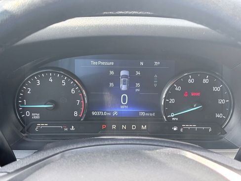 Used 2020 Ford Explorer XLT w/ Equipment Group 202A RWD image 9