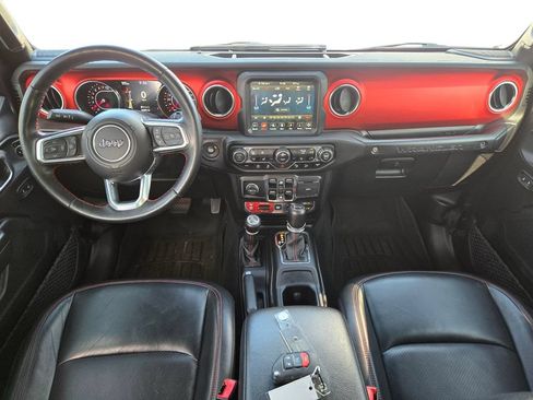 Used 2020 Jeep Wrangler Unlimited Rubicon w/ Dual Top Group AWD/4WD image 19
