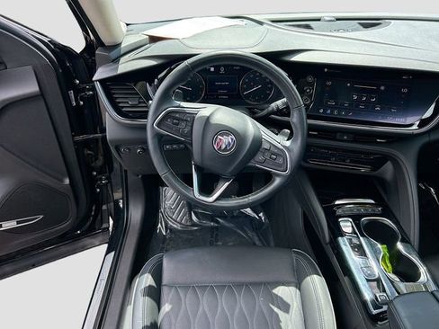 Used 2022 Buick Envision Avenir w/ Technology Package II FWD image 21