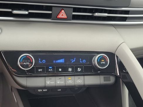 New 2026 Hyundai Elantra Hybrid FWD image 13