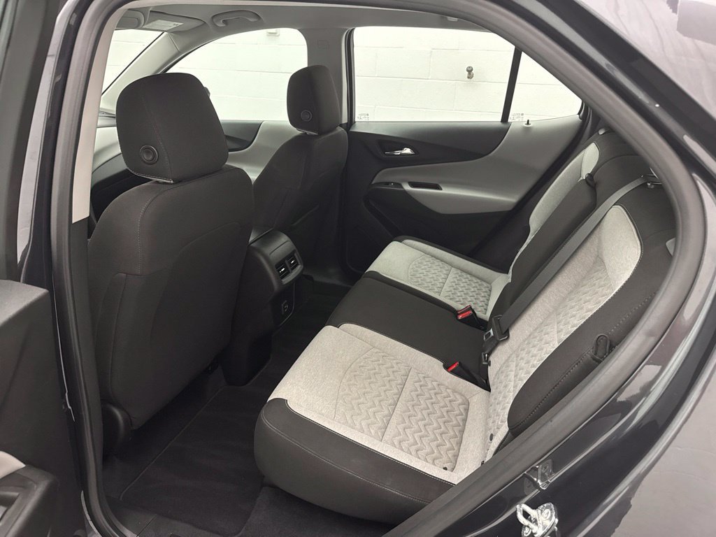 Used 2022 Chevrolet Equinox LS AWD/4WD image 33