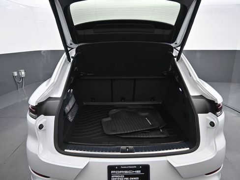 Certified 2025 Porsche Cayenne Coupe AWD/4WD image 26
