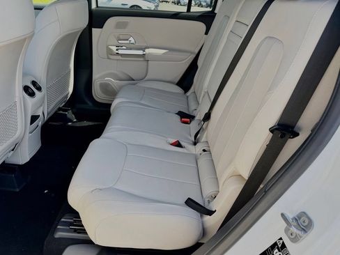 New 2026 Mercedes-Benz GLB 250 image 29
