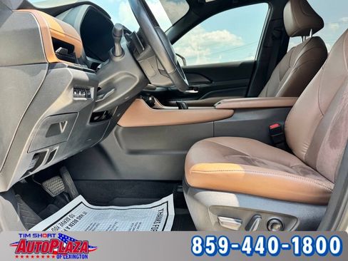 Used 2024 Toyota Grand Highlander AWD Hybrid image 41