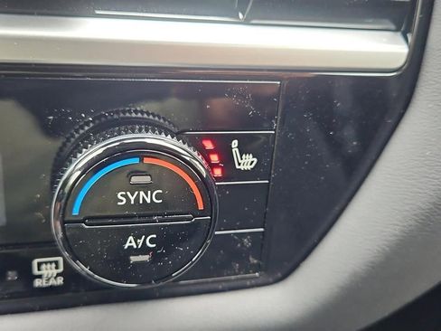 New 2025 Nissan Pathfinder SV image 10