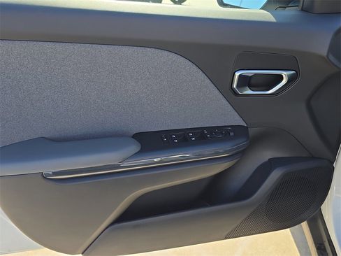 New 2025 Kia K4 EX image 19