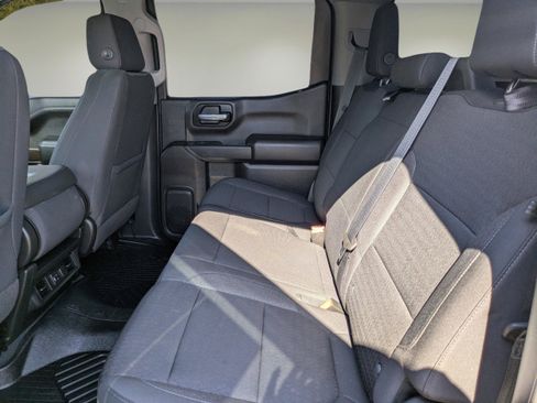 Used 2021 Chevrolet Silverado 1500 LT AWD/4WD image 13