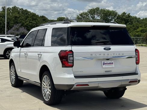 Used 2023 Ford Expedition Limited AWD/4WD image 4
