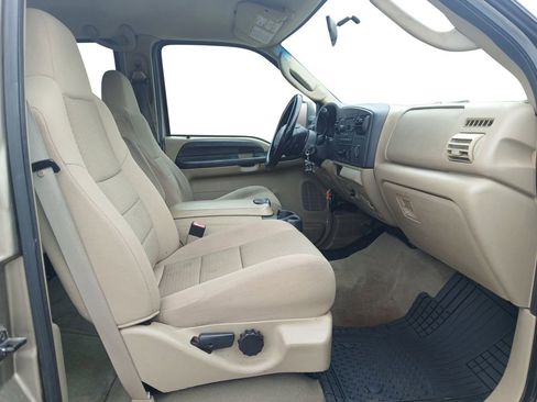 Used 2005 Ford F250 XLT RWD image 15