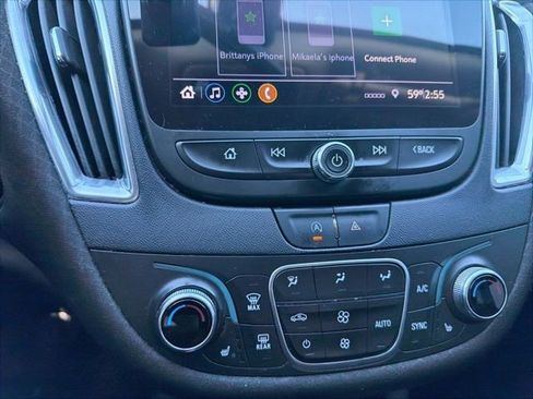 Used 2020 Chevrolet Malibu LT image 18