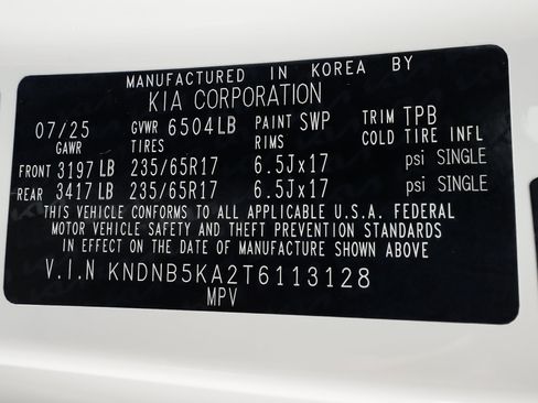 Used 2026 Kia Carnival LXS FWD image 14
