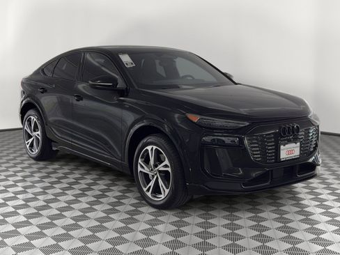 New 2027 Audi Q6 e-tron Premium Plus AWD/4WD image 7