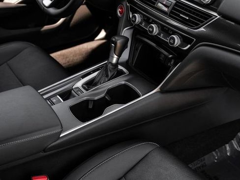 Used 2019 Honda Accord Sport image 22