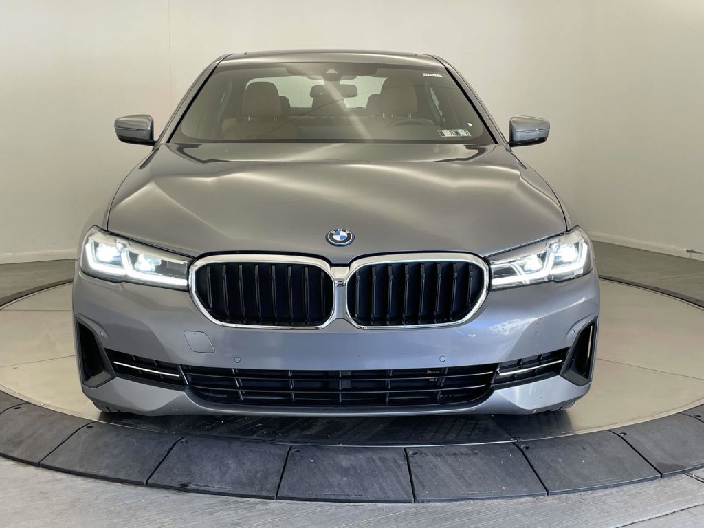 Used 2023 BMW 530e xDrive w/ Convenience Package AWD/4WD image 8