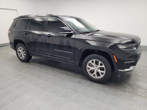 Used 2022 Jeep Grand Cherokee L Limited w/ Luxury Tech Group II image 11