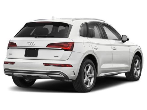 Used 2023 Audi Q5 2.0T Premium Plus w/ Premium Plus Package AWD/4WD image 2