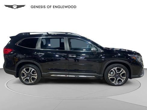 Used 2023 Subaru Ascent Touring AWD/4WD image 5