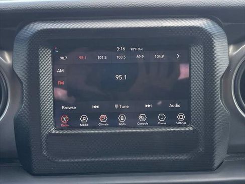 Certified 2023 Jeep Wrangler Sport AWD/4WD image 22