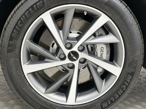 Certified 2026 Genesis GV80 3.5T Advanced AWD/4WD image 10