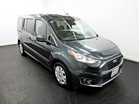 Used 2019 Ford Transit Connect XLT image 3