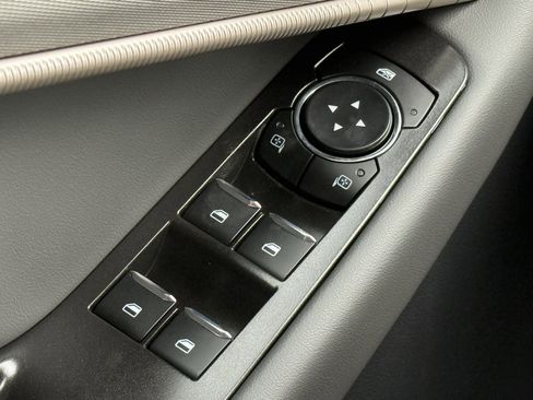 New 2026 Ford Explorer Active RWD image 15