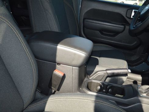 Used 2025 Jeep Wrangler Unlimited Sport S 4xe image 7