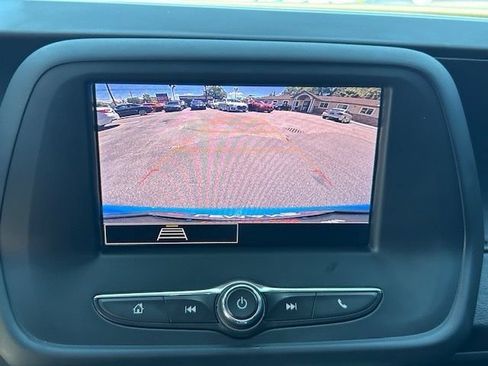 Used 2022 Chevrolet Camaro LT RWD image 27
