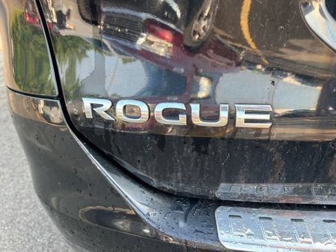 Used 2015 Nissan Rogue SV w/ SV Premium Package AWD/4WD image 7