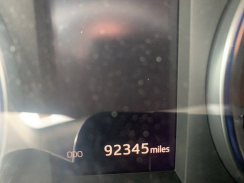 Used 2017 Toyota Highlander SE image 15