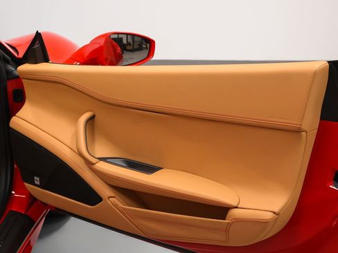 Certified 2013 Ferrari 458 Spider RWD image 26