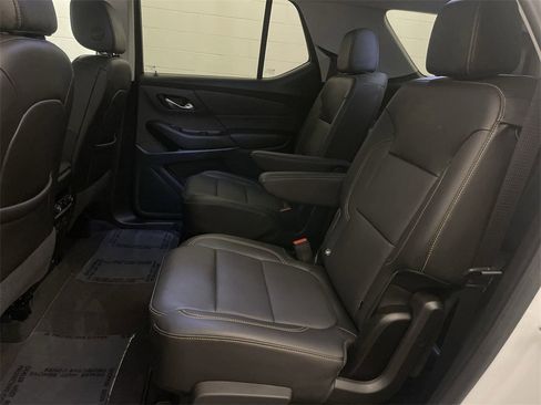 Used 2021 Chevrolet Traverse Premier image 19