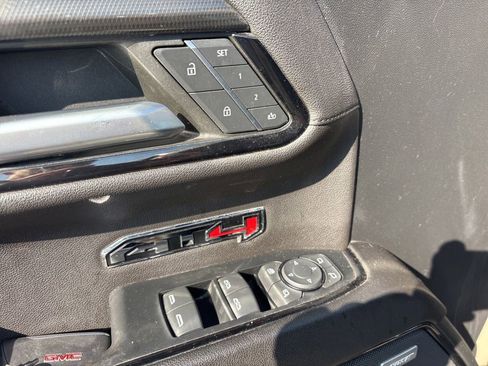 Used 2023 GMC Sierra 1500 AT4 w/ AT4 Premium Package AWD/4WD image 18