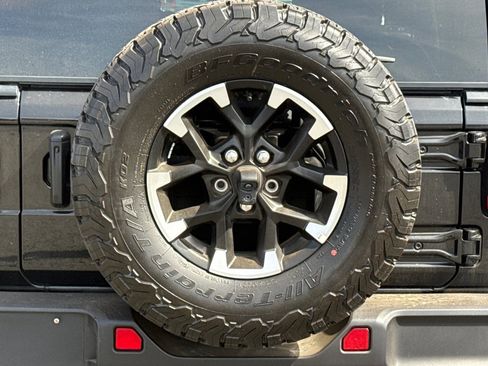 Used 2025 Jeep Wrangler Unlimited Rubicon AWD/4WD image 48