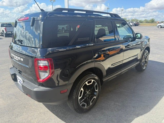 Used 2023 Ford Bronco Sport Outer Banks w/ Tech Package AWD/4WD image 5