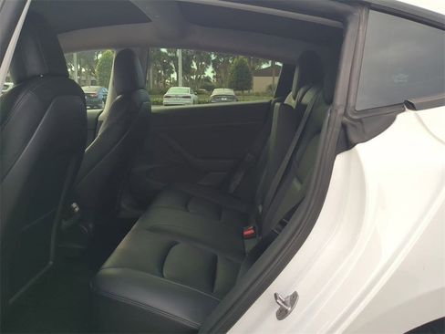 Used 2022 Tesla Model 3 Long Range image 15