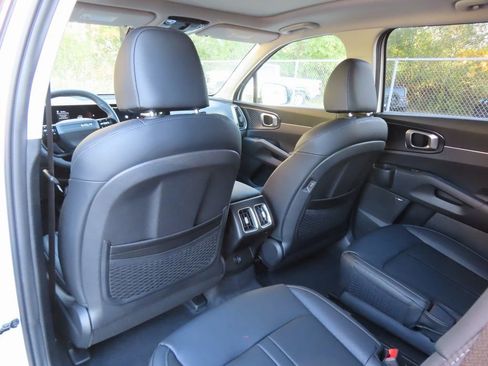 New 2026 Kia Sorento EX w/ EX Premium Package AWD/4WD image 24