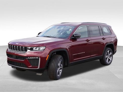 New 2026 Jeep Grand Cherokee L Limited image 7